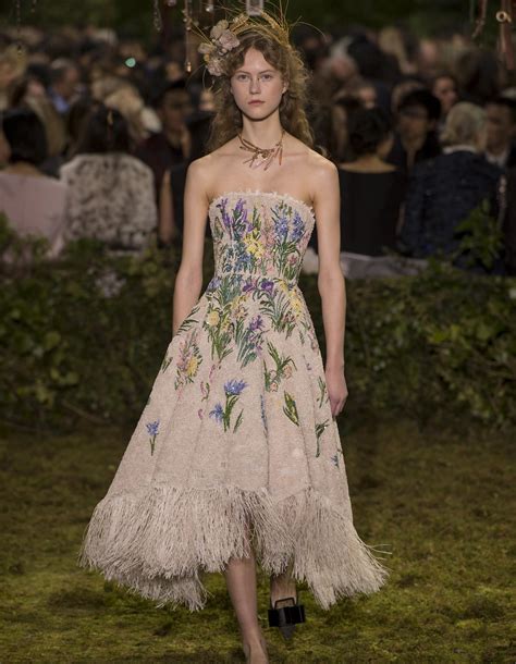 Tout savoir sur le défilé Dior Couture printemps